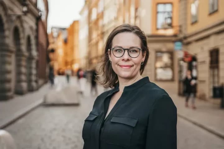 hlava-mzs-shvetsii-zaklykala-yes-vkliuchyty-obmezhennia-proty-tinovoho-flotu-ta-dobryv-rf-do-20-ho-paketa-sanktsii