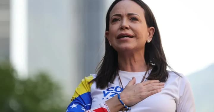 tramp-zustrinetsia-z-liderkoiu-opozytsii-venesuely-mariieiu-korinoiu-machado-zmi-diznalysia-datu