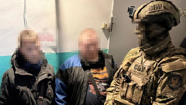 hotuvaly-terakt-proty-politseiskykh-u-khersoni-i-shpyhuvaly-za-zsu-sbu-zatrymala-ahentiv-rf