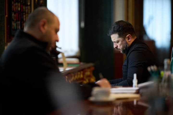 zelenskyy-to-hold-meeting-with-defense-minister-fedorov-on-protection-of-energy-facilities