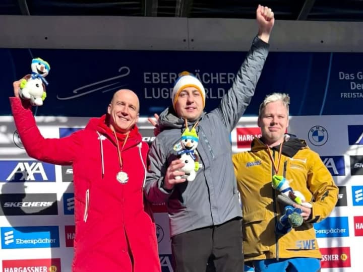 ukrainskyi-sankar-mandzii-zdobuv-zoloto-kubka-natsii-v-oberhofi