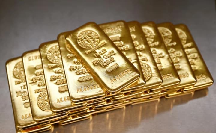 tsiny-na-zoloto-padaiut-na-tli-fiksatsii-prybutku-ta-deeskalatsii-v-irani