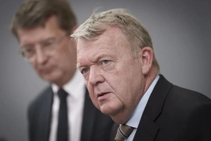 v-danii-zayavili-chto-dialog-s-trampom-dolzhen-pereiti-iz-truth-social-v-peregovornuyu-komnatu