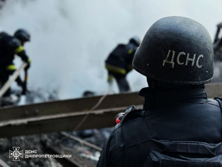 in-dnipro-a-night-attack-by-russia-damaged-an-enterprise-there-are-casualties-consequences-shown