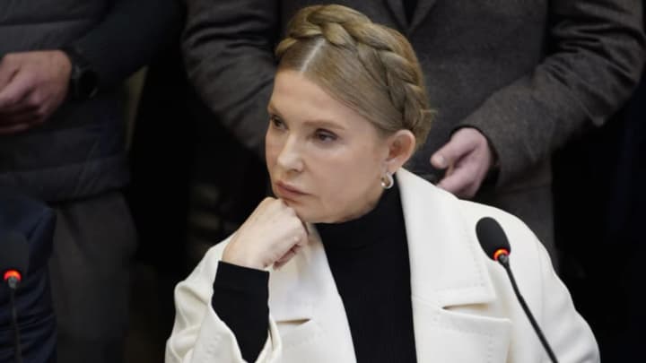 zasedanie-po-arestu-imushchestva-timoshenko-snova-perenesli