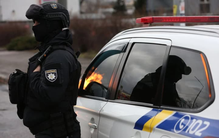 v-chernigove-rassleduyut-vozmozhnoe-previshenie-polnomochii-politsiei-vo-vremya-zaderzhaniya-veterana