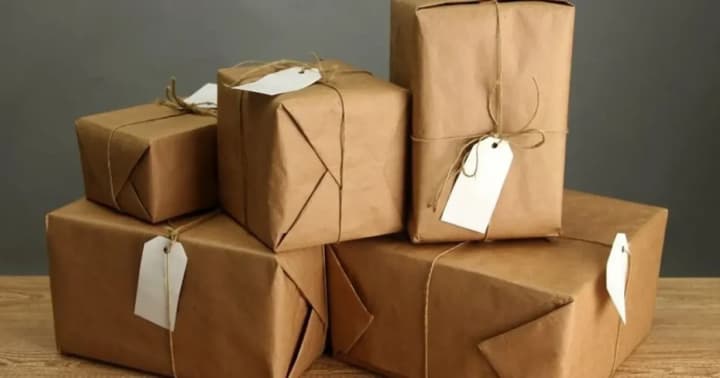 ukraine-complained-to-partners-about-at-least-10-russian-postal-services-that-help-circumvent-sanctions