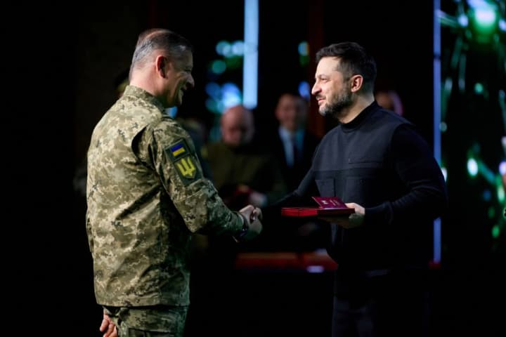 zelenskyi-nahorodyv-eksnardepa-liashka-ordenom-za-zasluhy