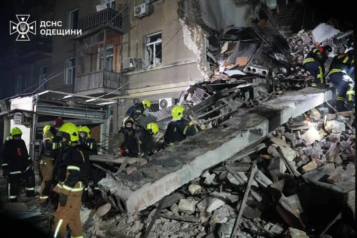 massive-russian-drone-attack-on-odesa-claims-a-life-mans-body-found-under-rubble