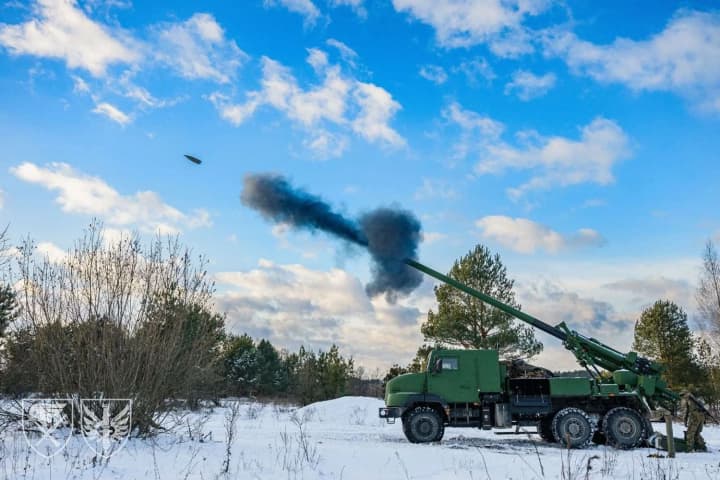 na-fronti-vidbulosia-180-boiovykh-zitknen-65-atak-vidbyto-na-pokrovskomu-napriamku