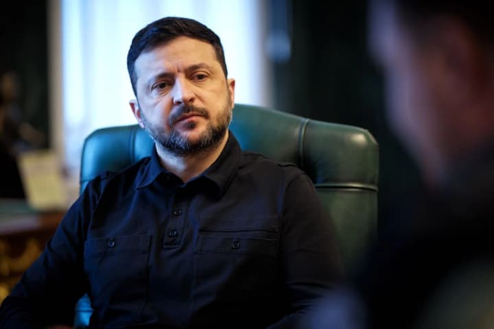 if-he-dares-zelenskyy-responded-with-an-invitation-to-putins-proposal-to-come-to-moscow