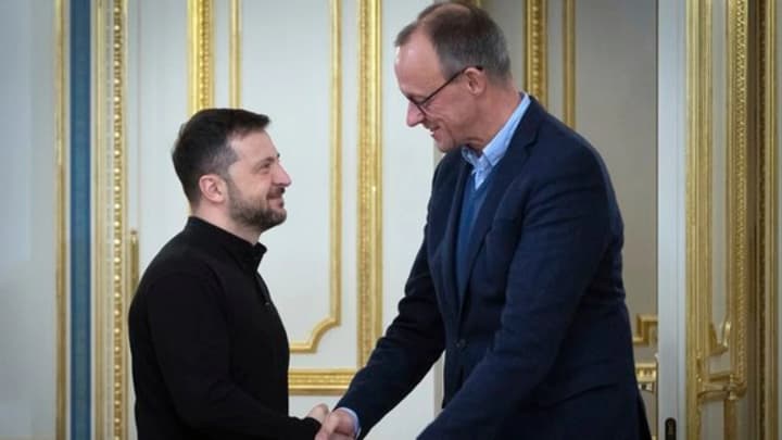 merts-i-zelenskyi-obhovoryly-rosiiski-ataky-ta-zusyllia-shchodo-prypynennia-vohniu