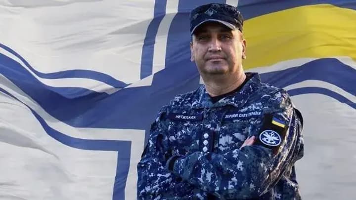 moscow-court-zaochno-arrested-ukrainian-navy-commander-oleksiy-neizhpapa-what-he-was-accused-of