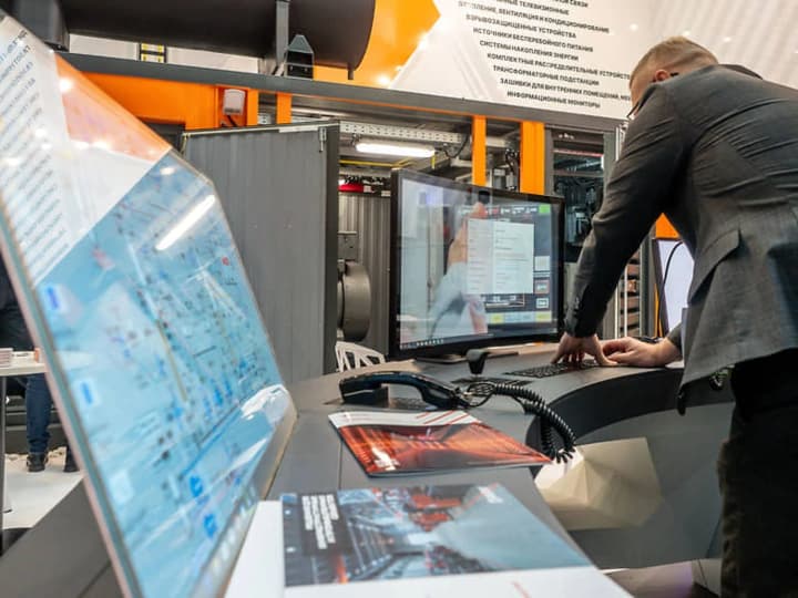 kreml-hotuie-totalnyi-kontrol-nad-tsyfrovym-prostorom-i-obmezhennia-zakhidnykh-tekhnolohii-rozvidka