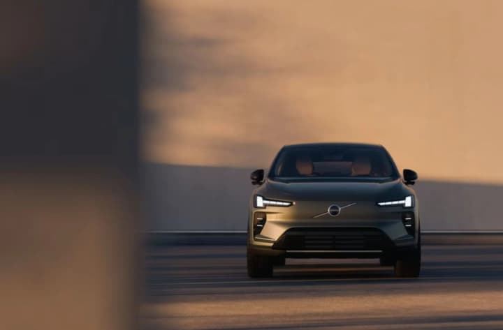 volvo-predicts-electric-and-gasoline-car-prices-to-equalize-within-five-years