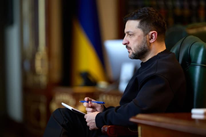 zelenskyi-ochikuie-vid-minoborony-ta-komanduvannia-zsu-rezultativ-proty-droniv-rozvidnykiv-rf-i-po-zakhystu-vid-rszv