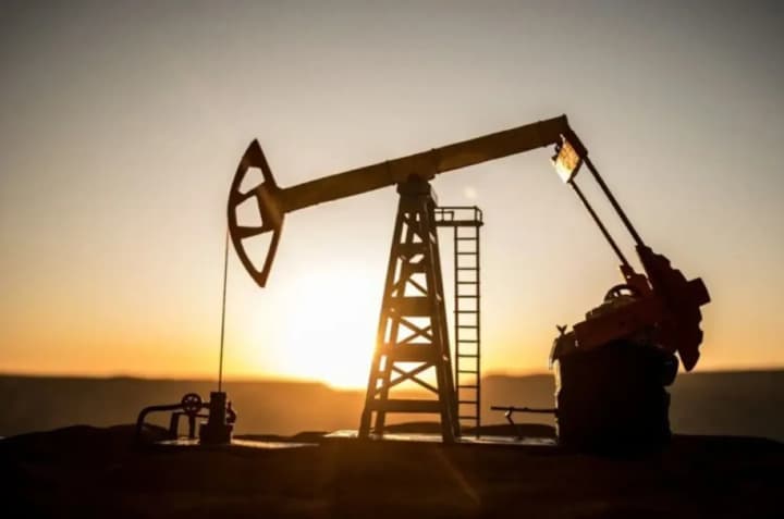 tseni-na-neft-dvizhutsya-k-pervomu-nedelnomu-snizheniyu-pochti-za-dva-mesyatsa-v-preddverii-peregovorov-ssha-i-irana