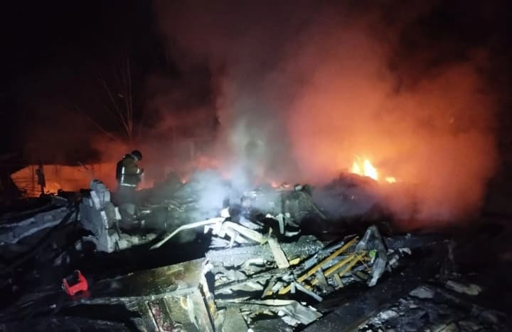 ataka-rf-po-zaporizhzhiu-i-oblasti-poraneno-10-liudei-znyshcheno-prytulok-dlia-sobak-zahynuly-tvaryny