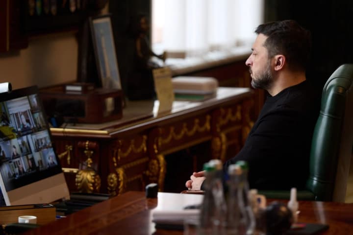 zelenskii-provel-selektor-posle-massirovannogo-udara-rf-v-ukraine-znachitelnie-otklyucheniya-sveta