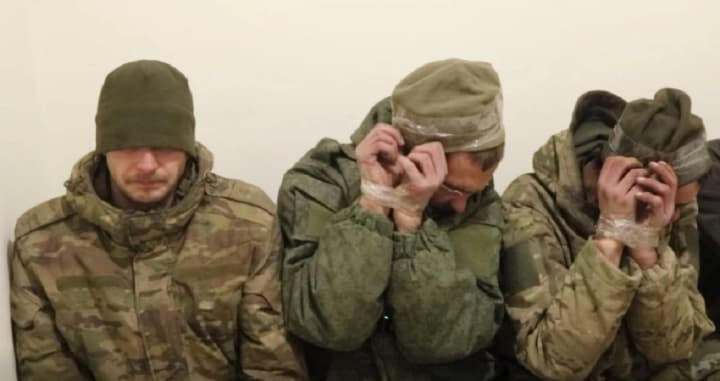 na-zaporizhzhi-v-polon-potrapyly-flahovtyky-zsu-pokazaly-prosuvannia-rosiiskykh-syl