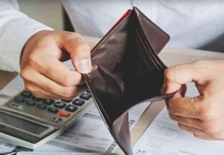 rakety-zamist-zarplat-viina-zalyshaie-rosiian-bez-hroshei-tspd