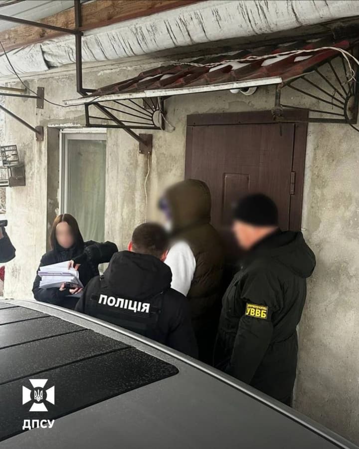 fiktyvni-shliuby-z-ukrainkamy-prykordonnyky-vykryly-skhemu-lehalizatsii-inozemtsiv