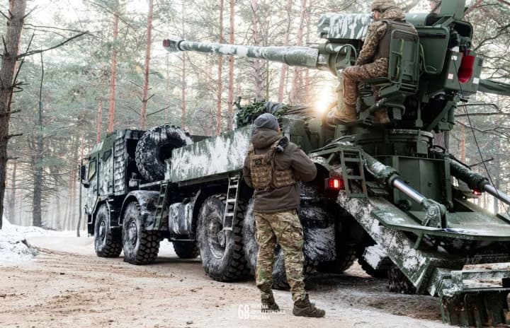 voroh-zdiisnyv-74-ataky-na-fronti-aktyvno-diie-na-pokrovskomu-ta-huliaipilskomu-napriamkakh-henshtab