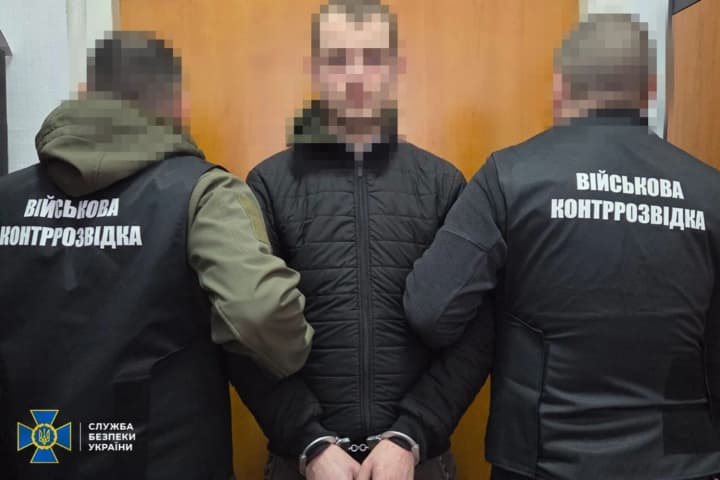 krota-gru-rf-zaderzhali-v-odnom-iz-podrazdelenii-vsu-na-kharkovshchine-slival-pozitsii-sbu