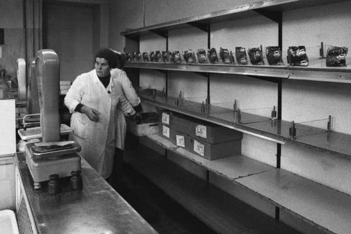 ekonomika-krainy-ahresora-povtoriuie-stsenarii-piznoho-srsr-rozvidka