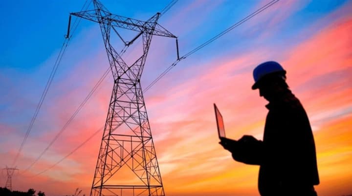 v-usikh-rehionakh-ukrainy-12-liutoho-diiatymut-hrafiky-pohodynnykh-vidkliuchen-svitla