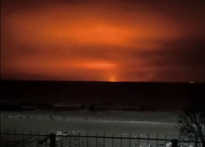 viiskovyi-sklad-u-volhohradskii-oblasti-rf-urazheno-vnaslidok-ataky