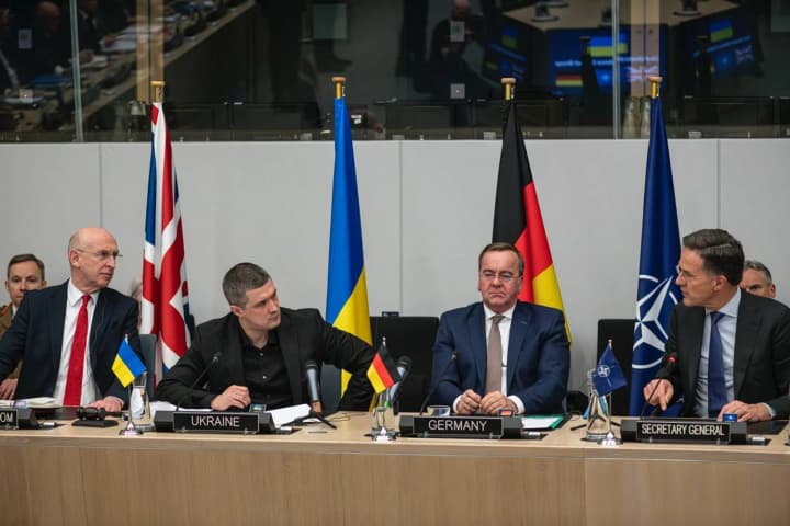 na-ramshtaine-dogovorilis-o-novikh-vznosakh-17-stran-srochnoi-postavke-raket-k-patriot