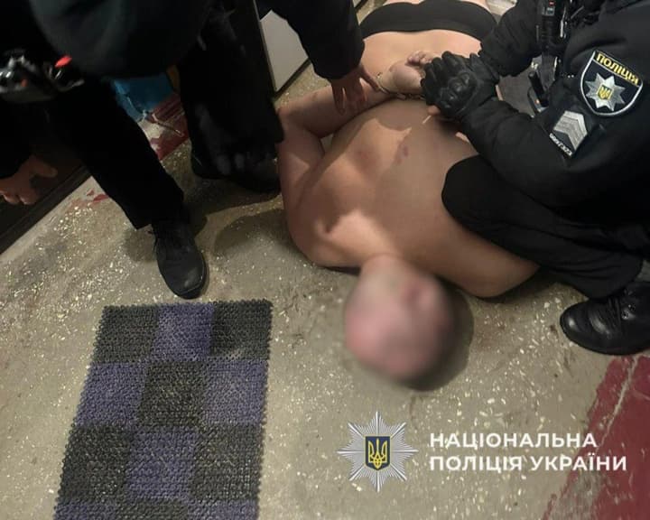 kriminalnii-avtoritet-ugrozhal-ottsu-pogibshego-voina-yego-zaderzhali-politsiya