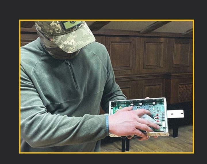 rossiya-poluchaet-nemetskie-tranzistori-dlya-dronov-nesmotrya-na-sanktsii-gur