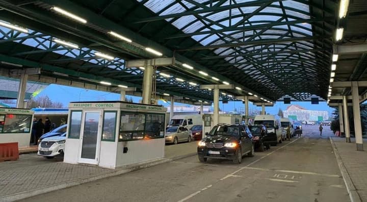 traffic-restricted-at-border-with-moldova-due-to-severe-weather-conditions