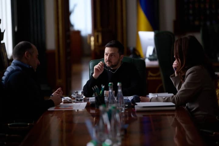 zelenskyy-held-a-meeting-with-svyrydenko-and-kubrakov-on-operational-work-in-the-conditions-of-the-energy-crisis-details