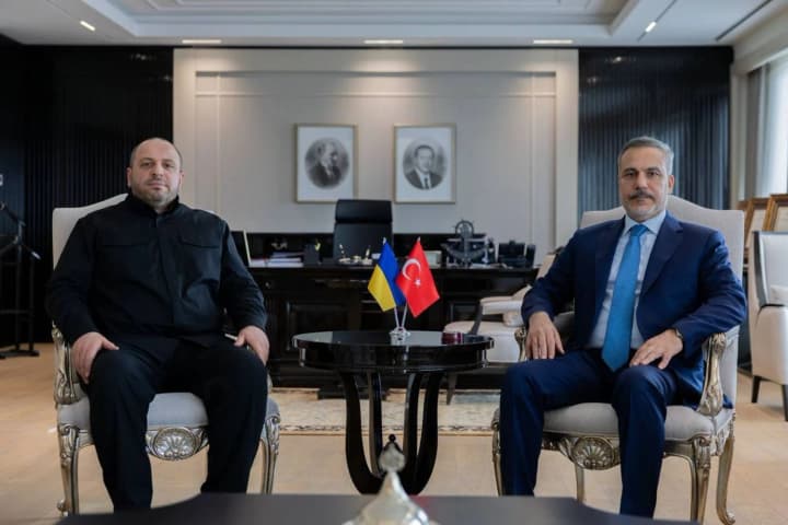 umerov-obsudil-s-glavoi-mid-turtsii-diplomaticheskii-trek-i-gumanitarnie-voprosi