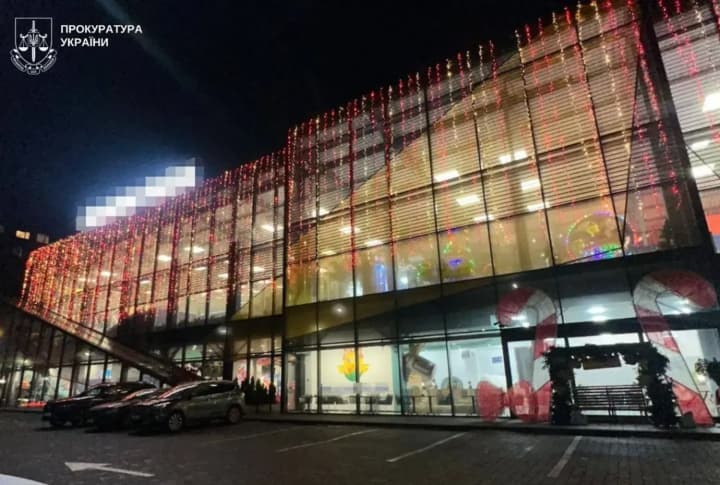 vo-lvove-uzhe-u-27-detei-i-11-vzroslikh-kishechnaya-infektsiya-posle-poseshcheniya-razvlekatelnogo-tsentra-obnaruzhen-norovirus