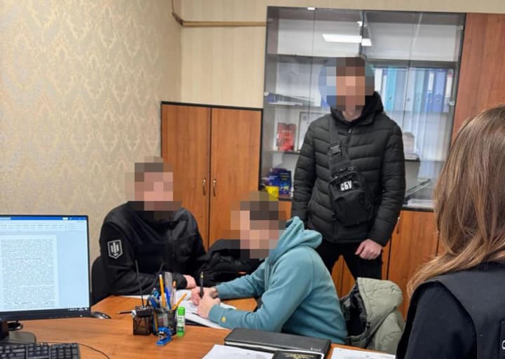 pryvlasnyv-neobkhidnu-tekhniku-na-kyivshchyni-zatrymaly-komandyra-vzvodu-povitrianykh-syl