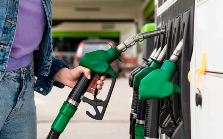 panika-ili-realnaya-stoimost-situatsiya-s-goryuchim-v-ukraine