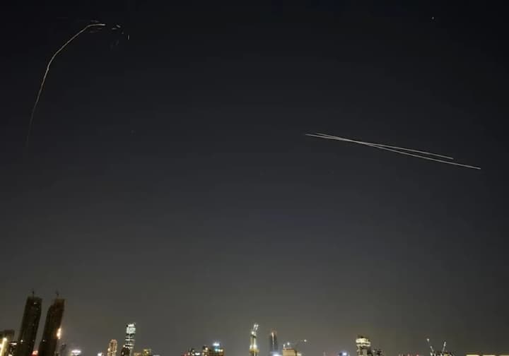 iran-zayavil-ob-unichtozhenii-amerikanskogo-istrebitelya-f-15e-i-masshtabnom-raketnom-obstrele