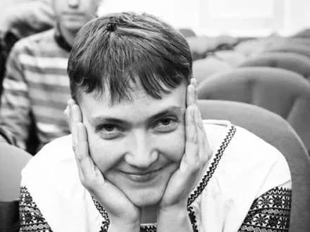 Н.Савченко одягла вишиванку на суд над С.Клихом і М.Карпюком