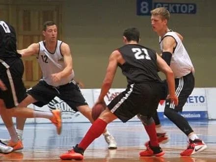 “Черкаські Мавпи” зазнали поразки у матчі проти “Дніпра”