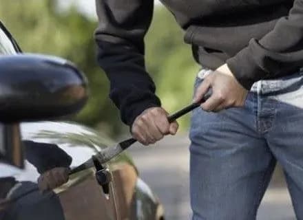 На Волині затримали три групи осіб, які грабували квартири та викрадали автівки