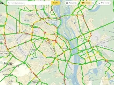 Пробки в Киеве достигли пяти баллов