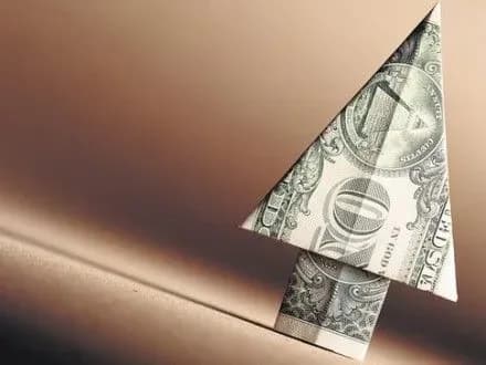 Курс наличного доллара вырос на 0,38%