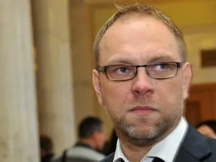 C.Власенко прокомментировал деньги "Биокона" в декларации В.Хомутынника