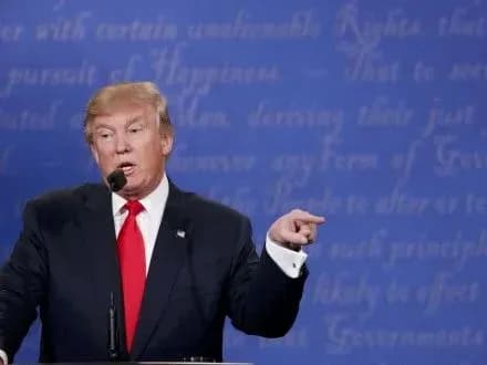 Д.Трамп прибув до Вашингтону на зустріч з Б.Обамою