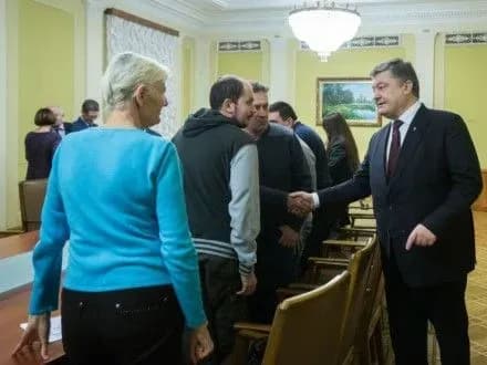 Президент внес на рассмотрение ВР как неотложный законопроект о защите обманутых вкладчиков банков