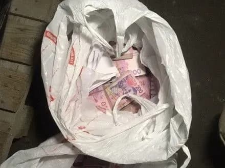 На Донеччині СБУ вилучила нелегальні товари та готівку на понад 2 млн грн
